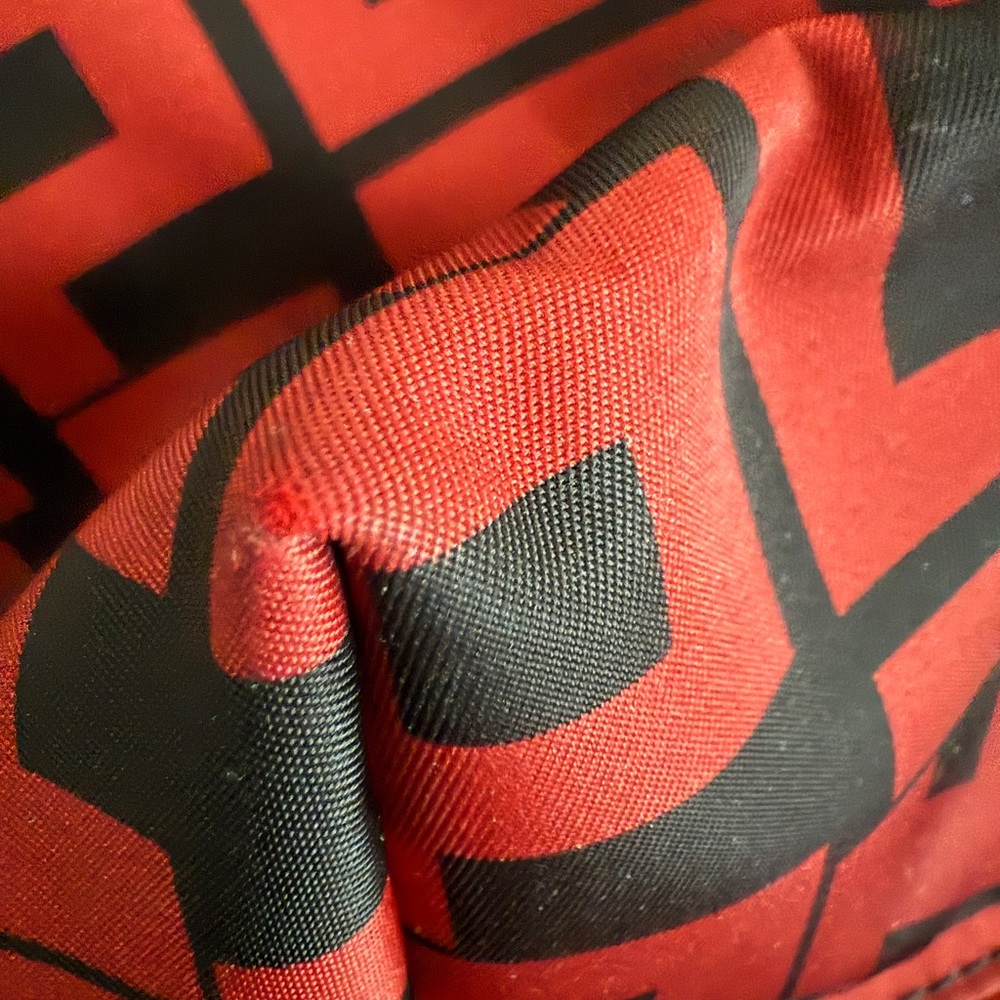 Longchamp Le Pliage Print Red & Black Logo Tote - Picture 10 of 16